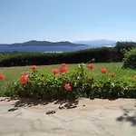 Evia Escape *
