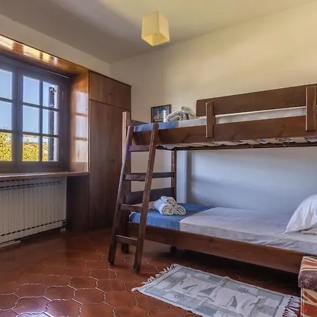 Nyaraló Evia Escape Vathirrevma