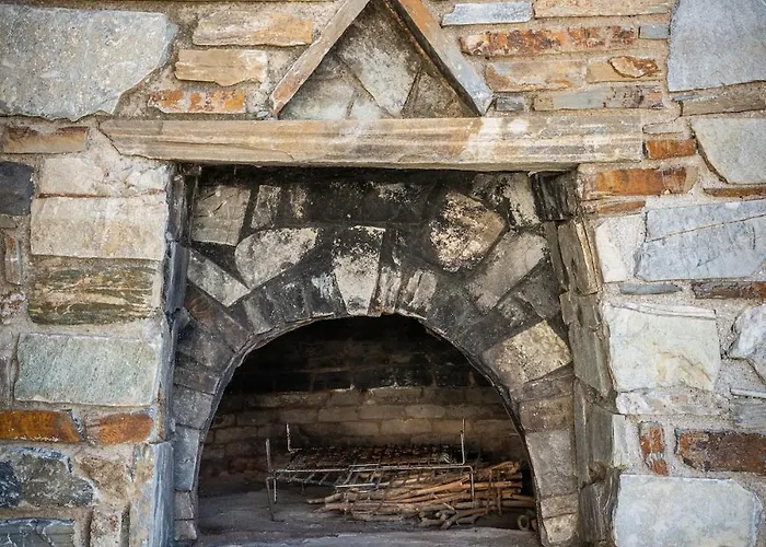 Evia Escape Vathirrevma